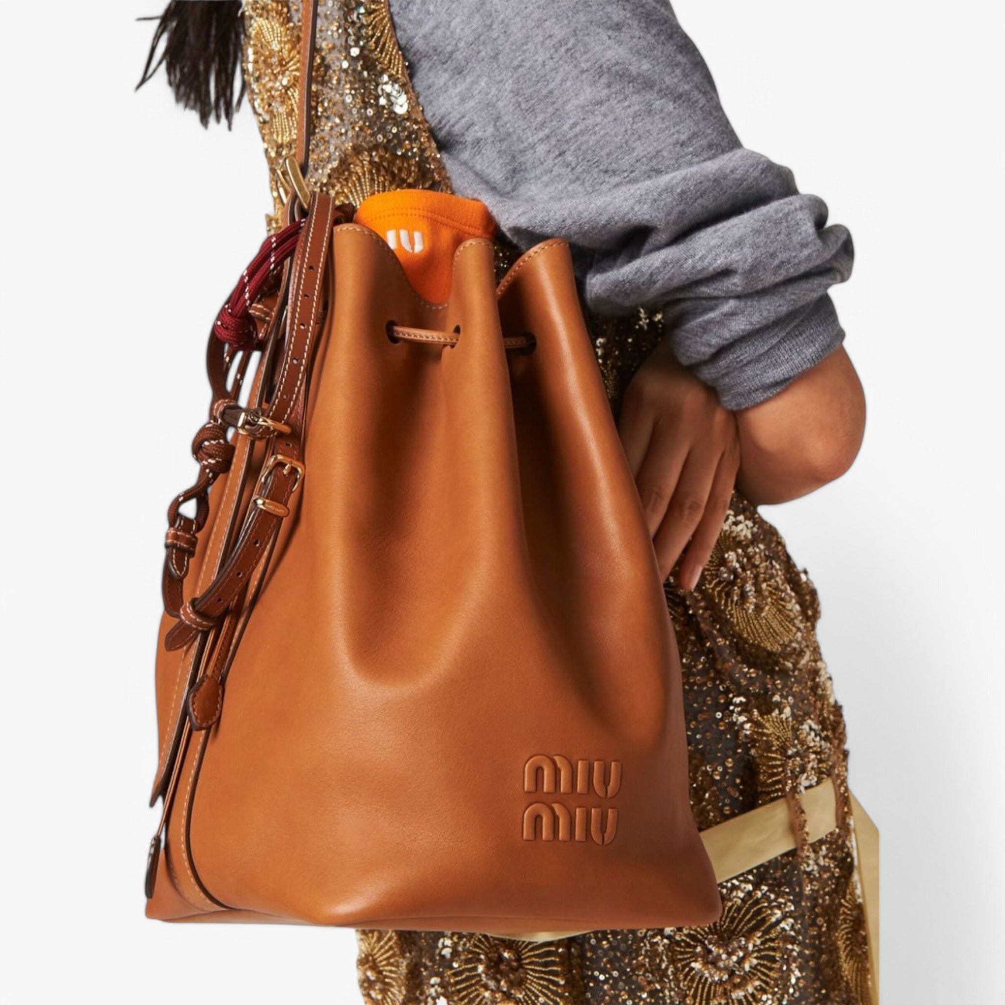 関税・送料込 MIU MIU Caramel leather bucket バッグ Miu Miu Leather Bucket Bag - Caramel | Editorialist