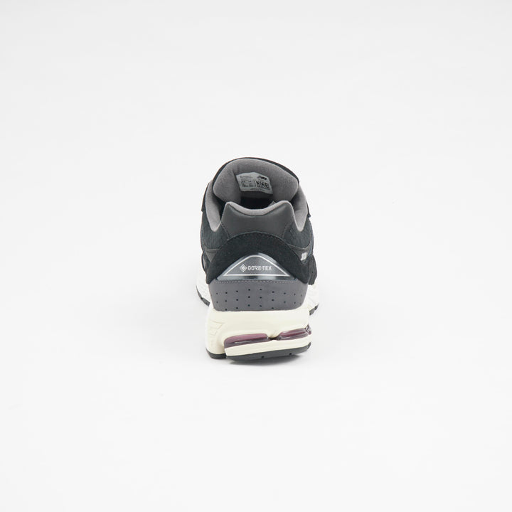New Balance Blue-White GORETRXT Sneakers