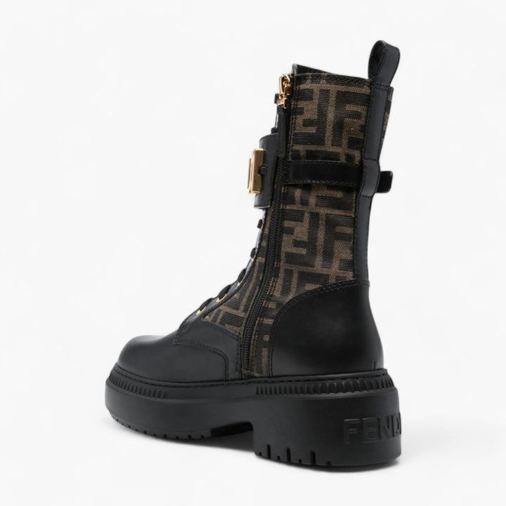 Fendi Fendigraphy Logo-Plaque Leather Boots