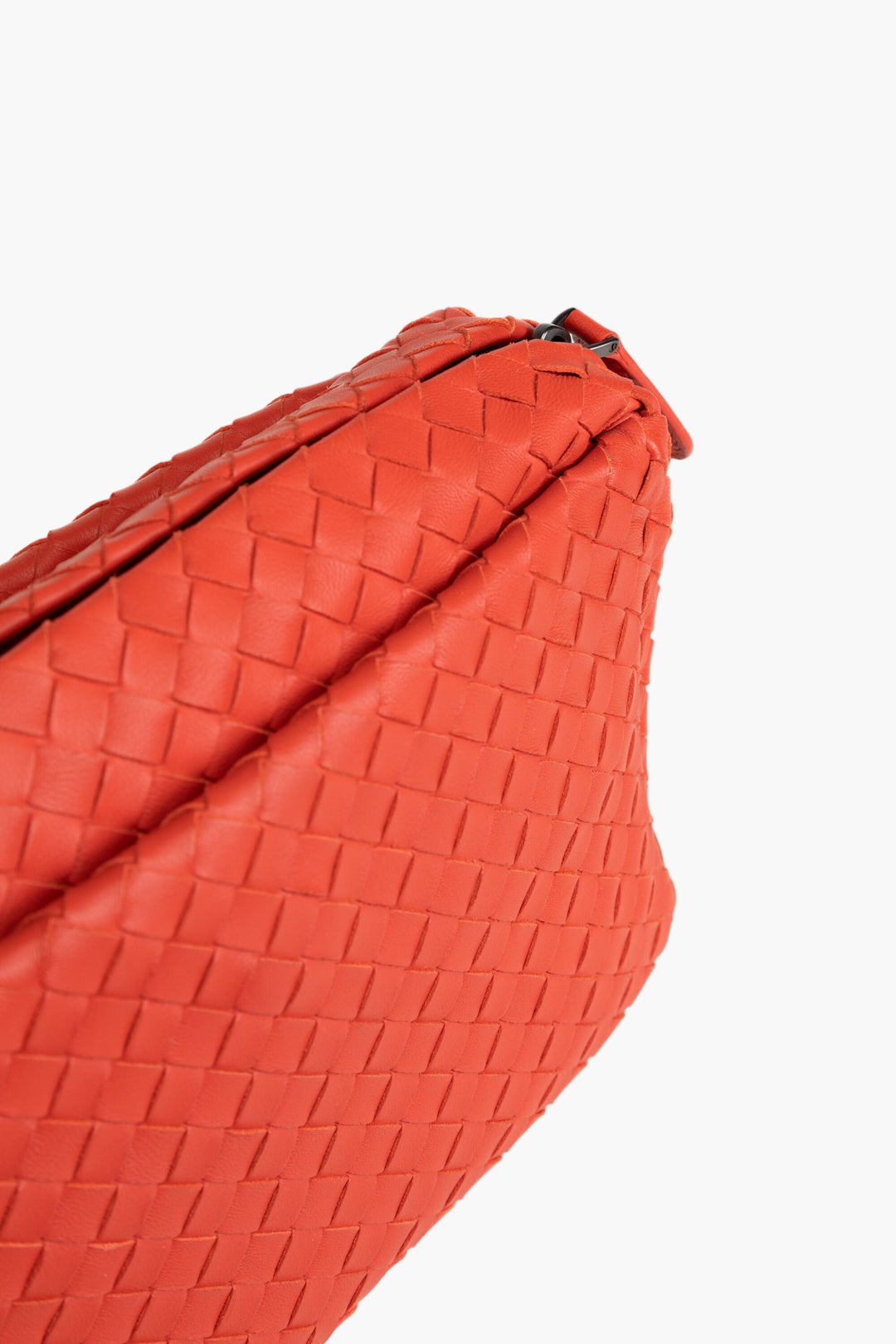 Borsa Bottega Veneta in pelle intrecciata arancione con tracolla regolabile
