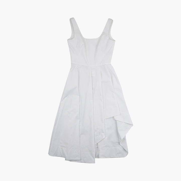 Alexander McQueen Elegant White Dress with Sophisticated Design