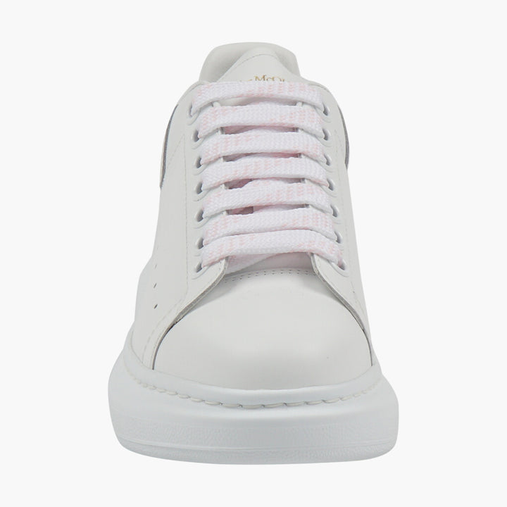 Sneakers in pelle bianca Alexander McQueen con suola esagerata