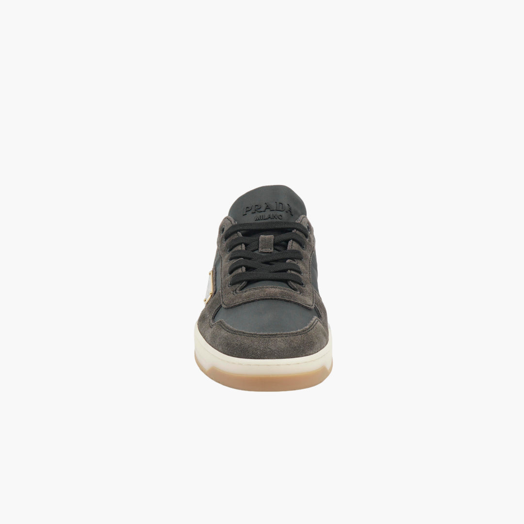 Sneakers PRADA grigio scuro-oro con logo